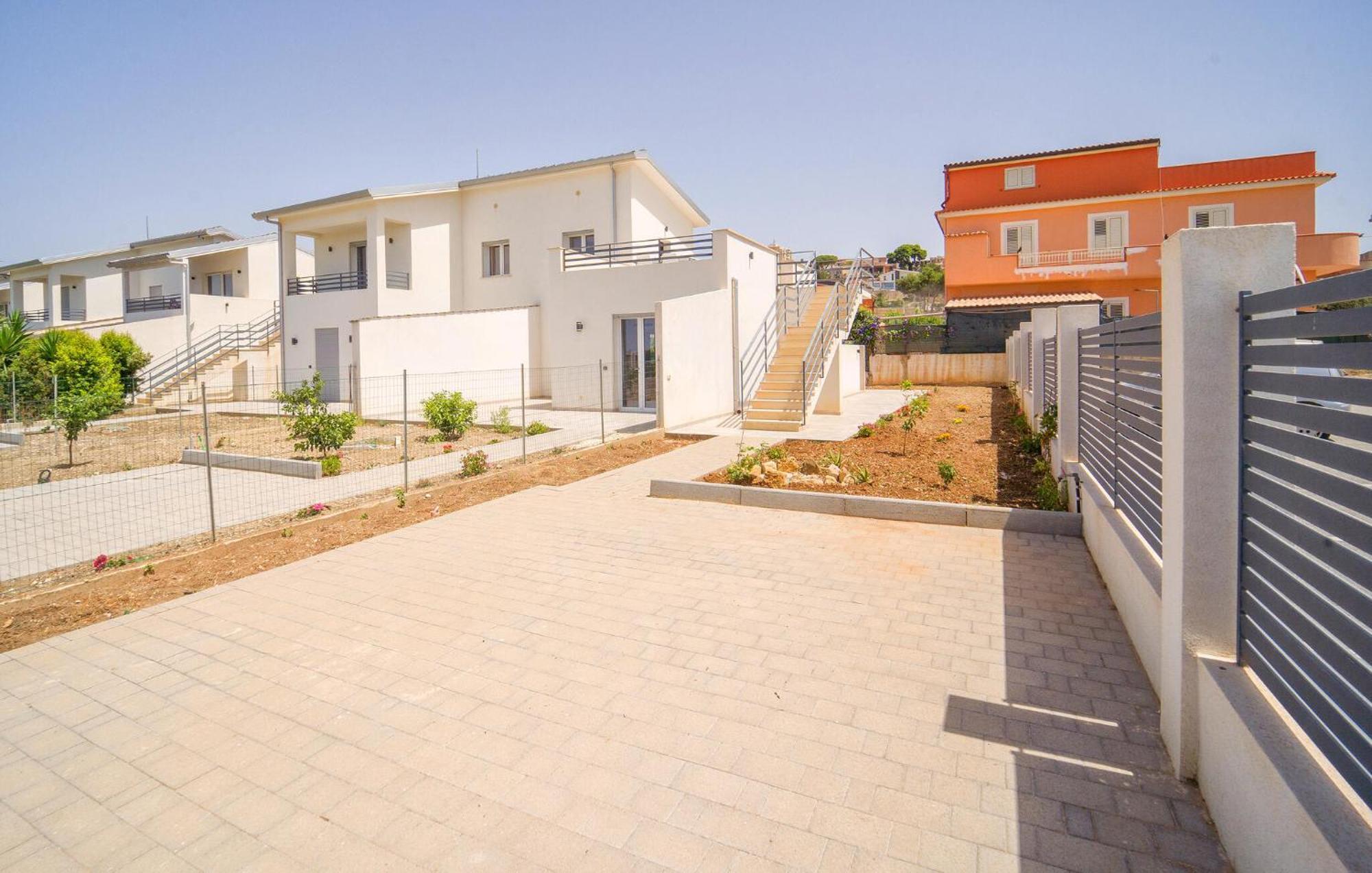 Gorgeous Home In Realmonte With Kitchen Dış mekan fotoğraf